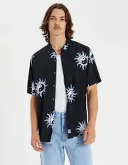 [Nomadic Paradise] Charmed Party Shirt Easter Egg Print M