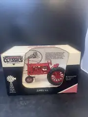 McCormick Deering Farmall F-12 1/16 Diecast Farm Tractor Replica By Scale Models