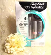CHAPSTICK TOTAL HYDRATION 4 STEP LIP CARE REGIMEN GIFT SET