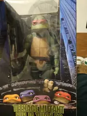 NECA Teenage Mutant Ninja Turtles 1/4 Raphael Figure (54053)