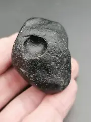 RARE Tektite Philippinite OPEN BUBBLE ! 70,43g / 4,8 cm Meteorite Impact Glass