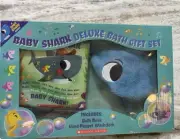 Baby Shark Bath Gift Set Bath Book & Hand Puppet Washcloth Sealed NEW