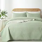 WURUIBO Full/Queen Quilt Set Sage Green,Ultrasonic Embossed Bedspread, Lightweight Microfiber Coverlet, Modern Thin Bedding Set for All Season, 3 Piece(1 Quilt,2 Pillow Shams)