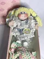 Vintage 1984 Limited Edition 16" Kellyn Marie #4882 Porcelain Cabbage Patch Kid