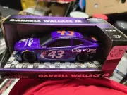 Darrell "Bubba" Wallace 1 :24 Click N Close #43 Diecast New