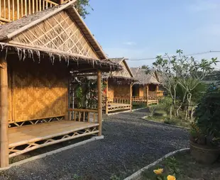 他朗普吉島翠竹小屋Bamboo Bungalow Thalang Phuket