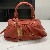 在飛比找蝦皮購物優惠-MARC BY MARC JACOBS 真皮包 正品 近全新