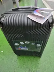 28 " Travel Suitcase 8 Wheels Spinner Hard Shell New With Tags Tsa Lock...