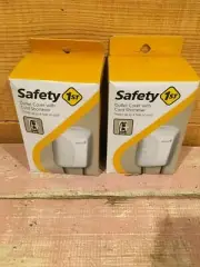 Set of 2 Safety 1st Outlet Cover with Cord Shortener. A5