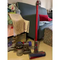 在飛比找蝦皮購物優惠-二手 DYSON 戴森 無線手持吸塵器 V7 Fluffy 