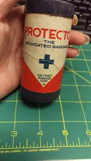 vintage Protecto Medicated Bandage - Detroit Bandage Corp - check out photos !