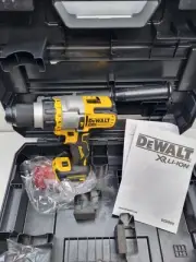 Dewalt 18v Brushless Drill DCD999N - Flexvolt Advantage - New in Case