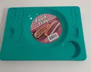 Lot of 4 Food Trays Serving Trays Picnic and Cookout Food Trays