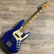 Fender American Ultra Jazz Bass Maple Fingerboard Cobra Blue