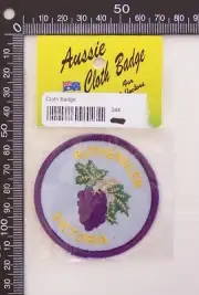 VINTAGE RUTHERGLEN VICTORIA EMBROIDERED SOUVENIR PATCH WOVEN CLOTH SEW-ON BADGE