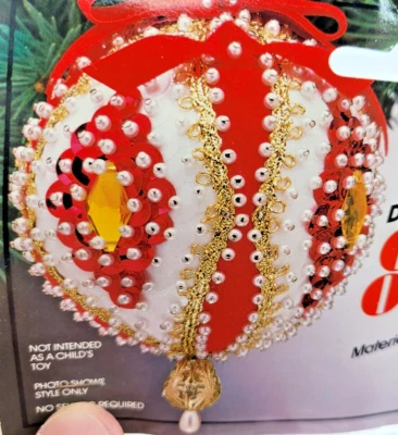 THL Crafts PEARL EMPRESS Red/White Sequin Bead Pinning Christmas Ornament Kit