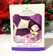 Hallmark Charlie Brown-Peanuts "Going Up?" Keepsake Ornament 1998