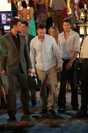 Las Vegas Josh Duhamel as Danny McCoy Robert Bagnell as Brad Kern - Old Photo