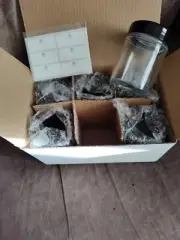 NIB From Pampered Chef Set Of 6 Glass Spice Jars & Blank Labels
