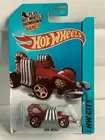 Hot Wheels 2014 Hw City Street Beasts Red Eevil Weevil 51/250 - New in a Pack