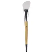 Avril Mask and flat complexion brush