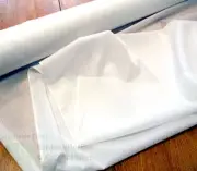 KD7111 WHITE 110cm Poly Cotton Fusible Interlining Per Metre