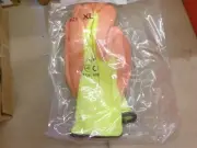 PAIR OF CORDOVA COR-BRITE 6901XL GLOVES