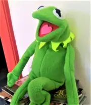 RANA RENE HAND CRAFTED PUPPET TOY KERMIT MUPPETS SESAME STREET ELMO BERT ERNIE