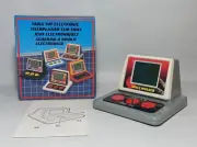 VTG 80's SPACE INVADER TABLE TOP ELECTRONIC VIDEO GAME LCD SCREEN MIP WORKS