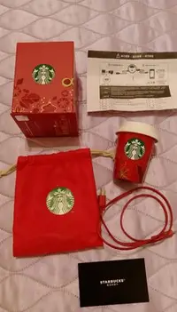 在飛比找Yahoo!奇摩拍賣優惠-Starbucks 星巴克 聖誕紅杯行動電源 鋰離子電池 日