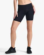 Aero Mid-Rise Compression 6" Shorts, 2XU, XL, Black/Silver Reflective, Female