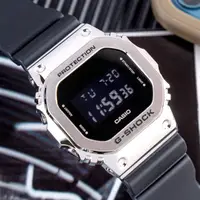 在飛比找momo購物網優惠-【CASIO 卡西歐】G-SHOCK 金屬強悍耐衝擊數位腕錶