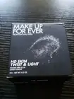 Make Up For Ever HD Skin Twist & Light 24hr Luminous Finishing Powder in Light