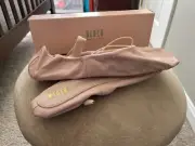 Bloch 205L Adult Ballet Sz 8C (run 1 Size Big)