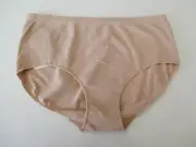 Bonds Ladies Full Brief Panties Underwear size 12 14 Colour Tan