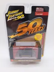 Johnny Lightning Mitsubishi Lancer EVO 2004 Black and Gold 1/64
