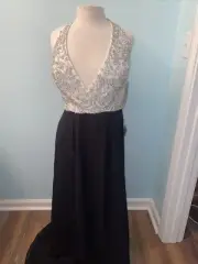 AIDAN MATTOX ~ SZ 12 Ivory Beaded Halter Bodice Black Chiffon Formal Gown NWT