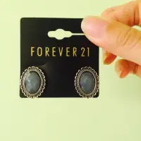 在飛比找蝦皮購物優惠-Forever 21復古耳環