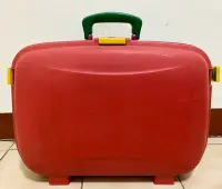 在飛比找Yahoo!奇摩拍賣優惠-班尼頓 限量 彩色 硬殻 行李箱 裝飾 收藏