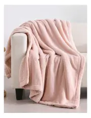 [Serene] Hudson Fleece And Sherpa Reverse Throw Blanket in Blush