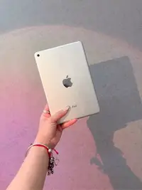 在飛比找Yahoo!奇摩拍賣優惠-神速出貨❤️Apple iPad mini4 16g wif