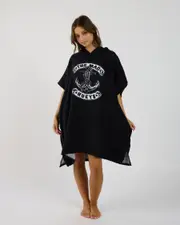 [The Mad Hueys] The Mad Hueys Skull Anchor Hooded Towel in Black One Size Black