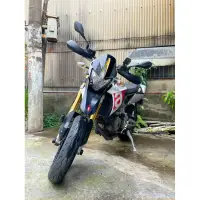 在飛比找蝦皮購物優惠-APRILIA DORSODURO750