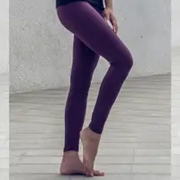 在飛比找蝦皮購物優惠-MIRACLE墨瑞革│瑜珈褲 - 麋月紫