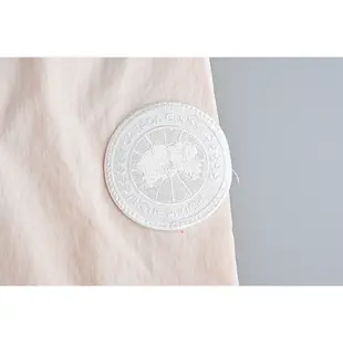 CANADA GOOSE Lundell白色刺繡圓標LOGO再生尼龍防風外套(亞麻/女款)