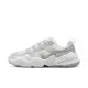 【NIKE 耐吉】運動鞋 休閒鞋 WMNS Tech Hera 女鞋 拼接 網布 麂皮 雙勾 米 白(DR9761-100)