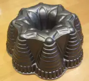 NEW Nordic Ware FIESTA PARTY Bundt Cake Pan Heavy Cast Aluminum Non Stick USA
