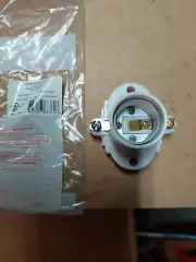 cleat type lamp socket surface mount