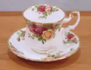 ROYAL ALBERT BY ROYAL DOULTON OLD COUNTRY ROSES FOOTED DEMI CUP & SAUCER NEW