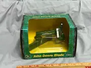John Deere Green Tractor Rear Grading Blade Scraper Implement 1:16 ERTL NIB